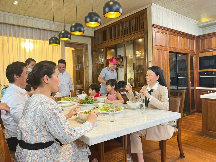 tra ngoc hang vao vai me don than trong phim moi anh yeu em duoc bao lau1