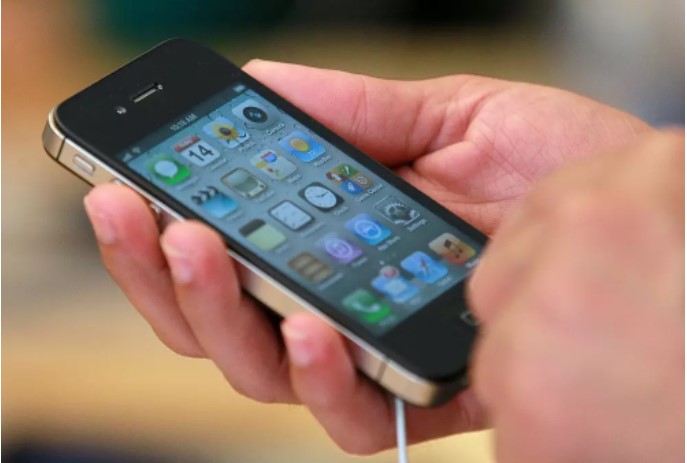 tin tuc cong nghe moi nong nhat hom nay 75 mot so nguoi dung iphone 4s duoc apple boi thuong1