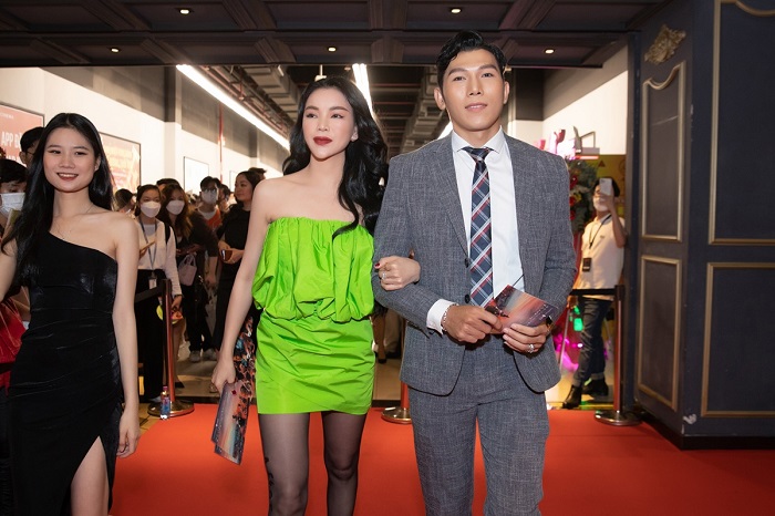 tra ngoc hang rang ro ben nguoi tinh tin don ngoc tinh