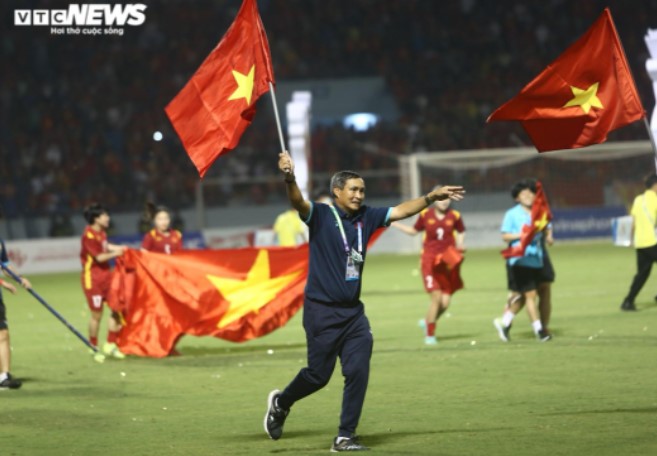 hlv mai duc chung noi gi ve chuyen giai nghe sau sea games 31 hlv mai duc chung noi gi ve chuyen giai nghe sau sea games 31