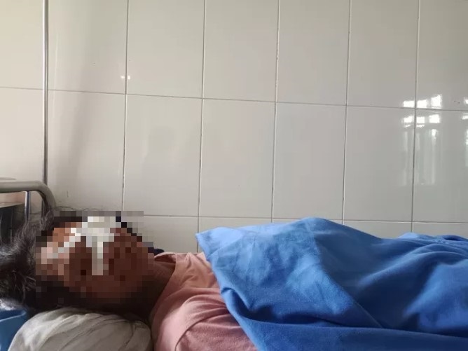 tin tuc doi song ngay 36 nguoi phu nu bi vo mach mau nao khi dang hat karaoke3