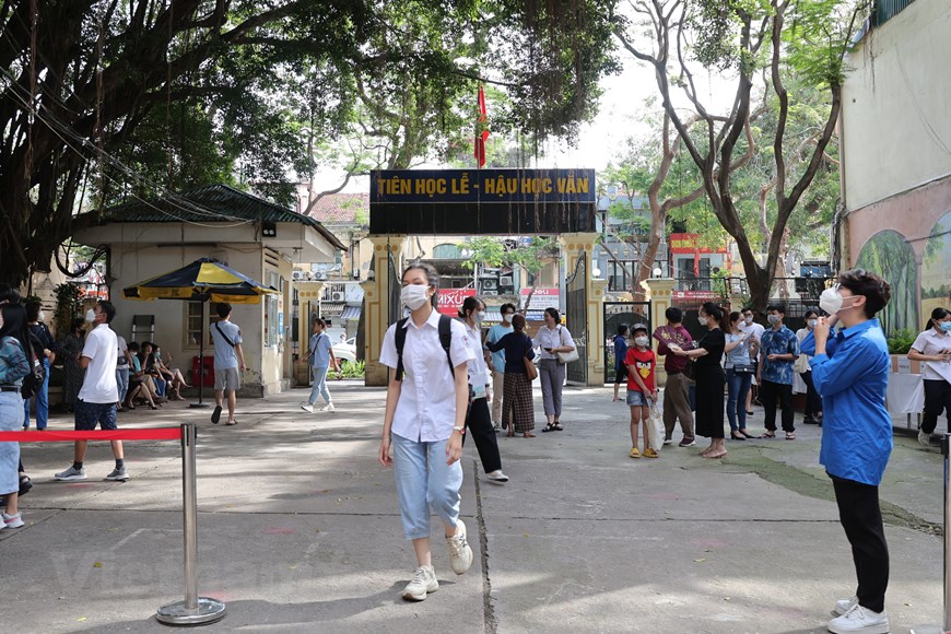 can canh gan 107000 thi sinh ha noi lam thu tuc du thi vao lop 105
