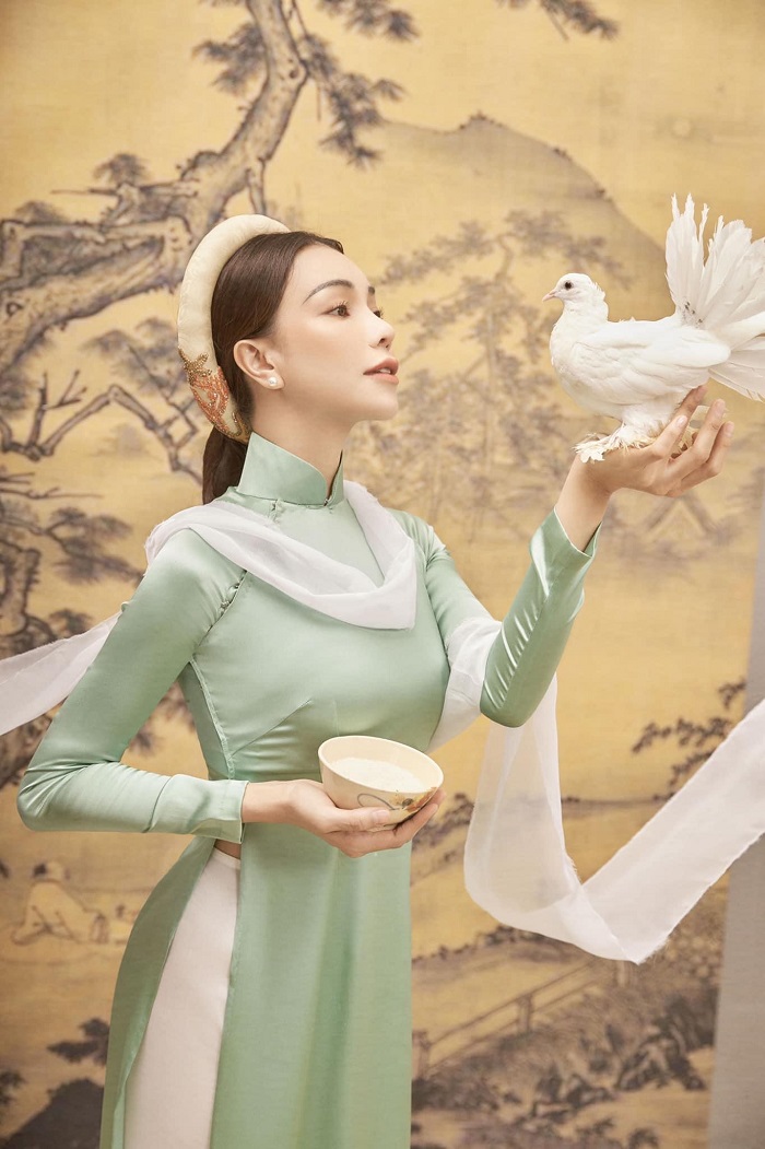 tra ngoc hang khoe giong hat day cam xuc qua bai hat mua chieu mien trung1