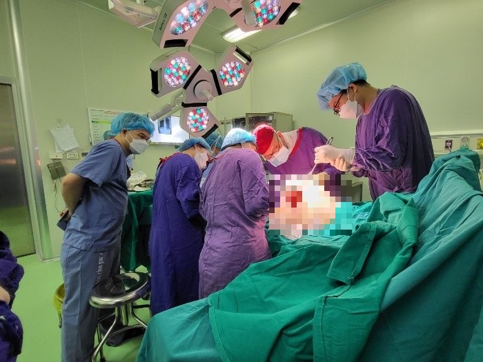 co gai 22 tuoi khon kho khi so huu vong mot lon gap 5 6 lan ban dong trang lua co gai 22 tuoi khon kho khi so huu vong mot lon gap 5 6 lan ban dong trang lua