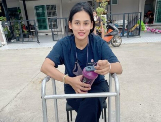 co gai bat ngo meo mieng te liet nua nguoi vi thoi quen rat hay gap co gai bat ngo meo mieng te liet nua nguoi vi thoi quen rat hay gap