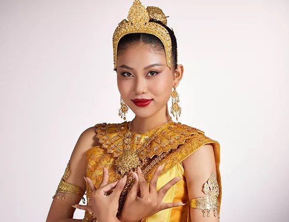 khong phai nong thuy hang day moi la co gai viet tham du miss earth 2022