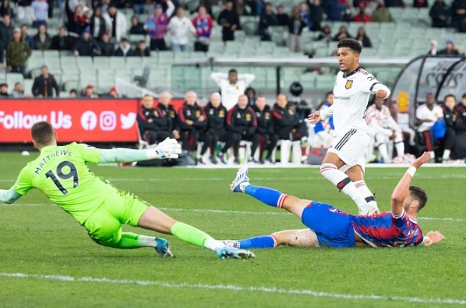 man united danh roi chien thang o phut bu gio man united danh roi chien thang o phut bu gio