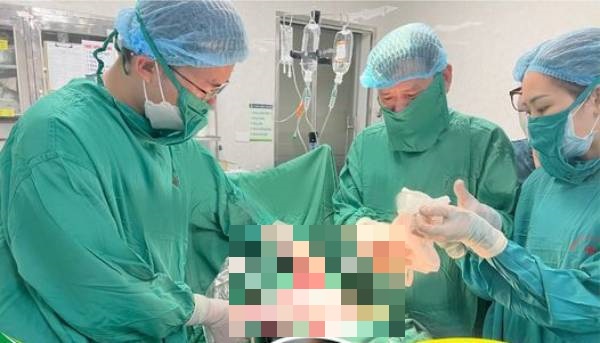 tin tuc doi song ngay 28 giat minh phat hien 18 con bo cap trong vali sau ky nghi1 tin tuc doi song ngay 28 giat minh phat hien 18 con bo cap trong vali sau ky nghi1