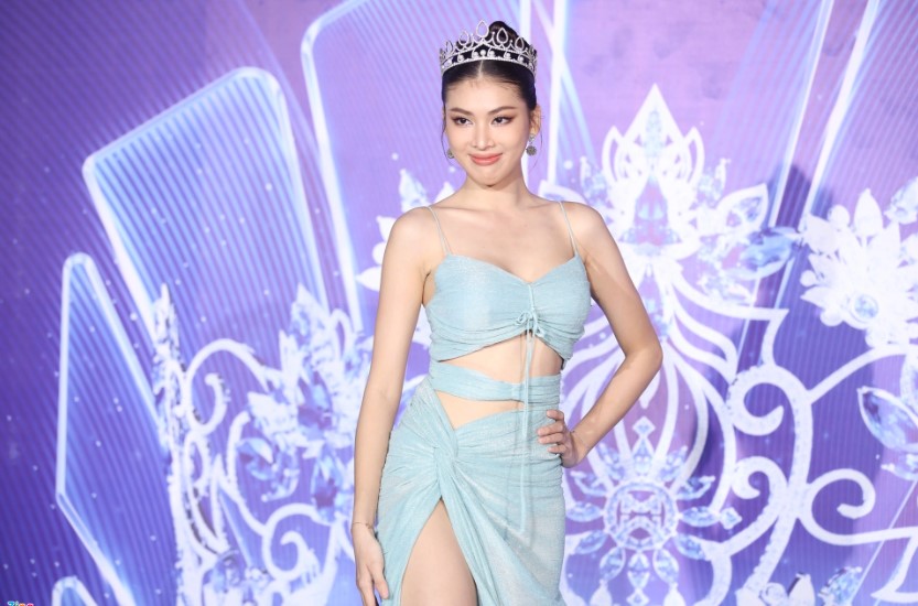 dan hoa hau a hau do sac tren tham do miss world vietnam 20224