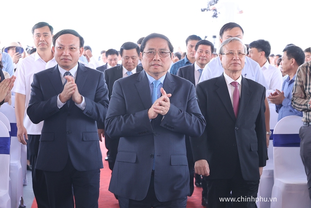 chinh thuc thong xe toan tuyen cao toc ket noi vung dai nhat viet nam1