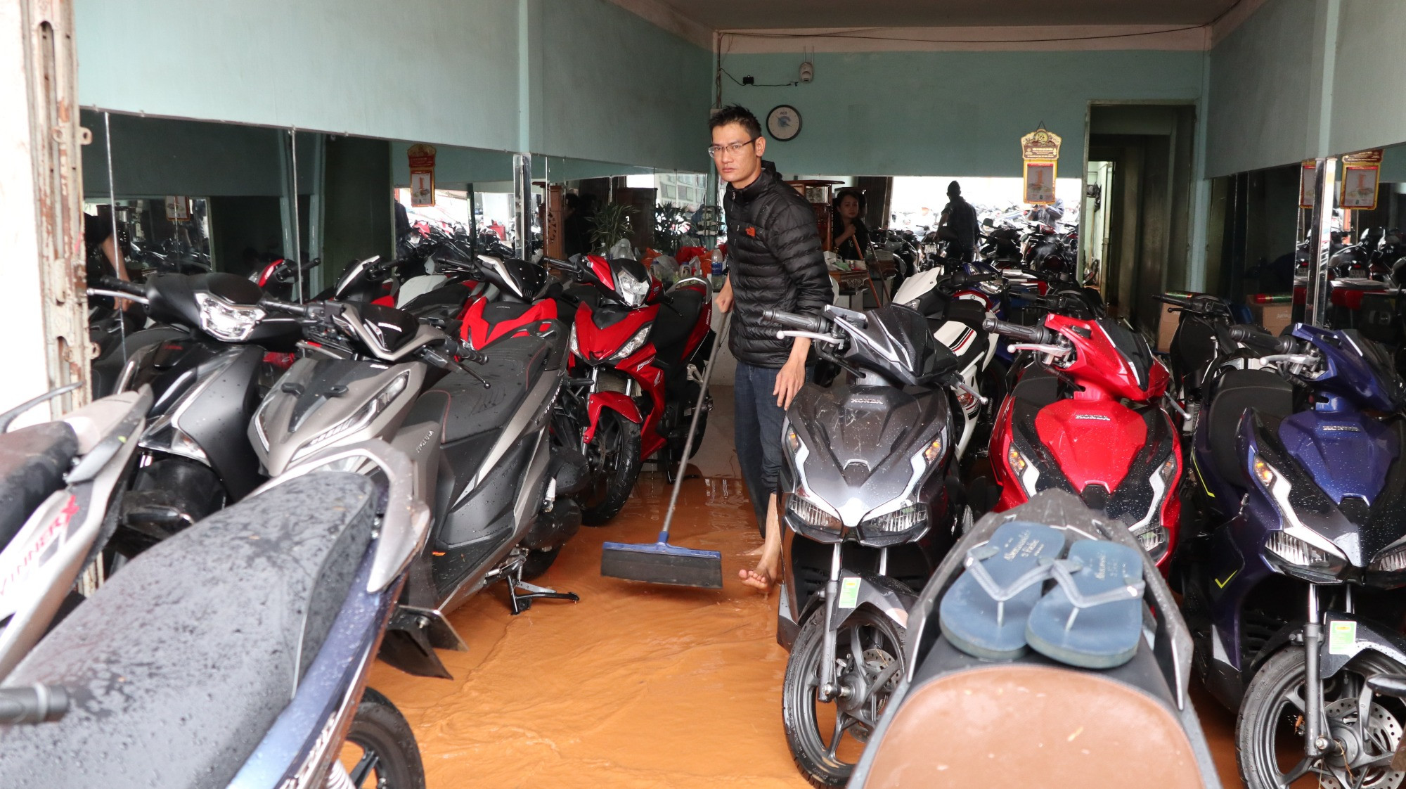 da lat ngap nang sau tran mua lon keo dai hon 1 tieng chieu ngay 196 da lat ngap nang sau tran mua lon keo dai hon 1 tieng chieu ngay 196