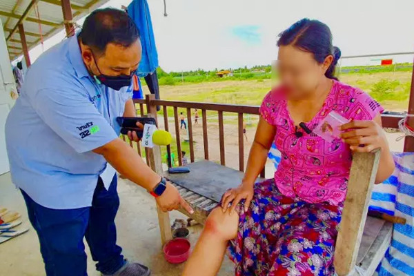 nguoi phu nu 40 tuoi nhap vien cap cuu trong dem vi bi gian can nguoi phu nu 40 tuoi nhap vien cap cuu trong dem vi bi gian can