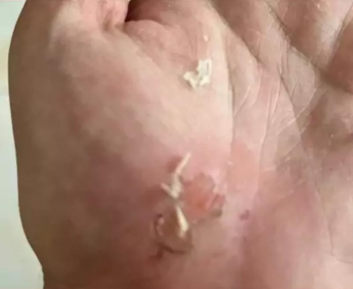bi o to tong nga chang trai hung ho xong den roi cam nin khi thay tai xe