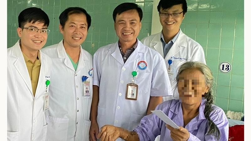tin tuc doi song ngay 1110 noi thanh cong cang tay gan dut lia cho cu ba 69 tuoi tin tuc doi song ngay 1110 noi thanh cong cang tay gan dut lia cho cu ba 69 tuoi
