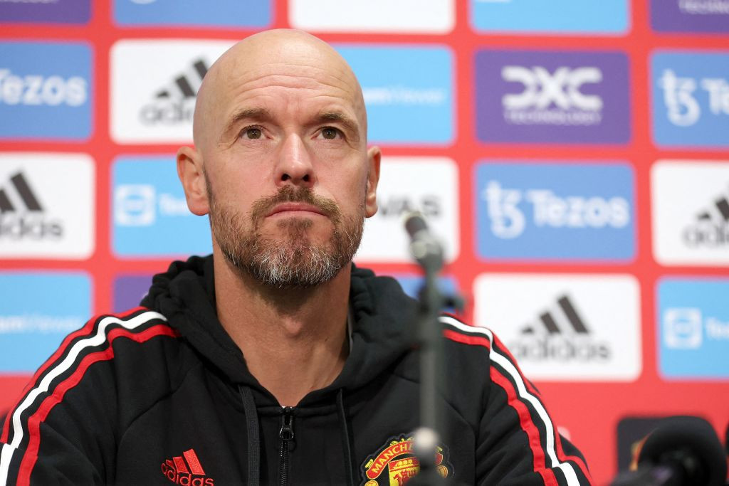 hlv ten hag tiet lo ly do phat nang ronaldo
