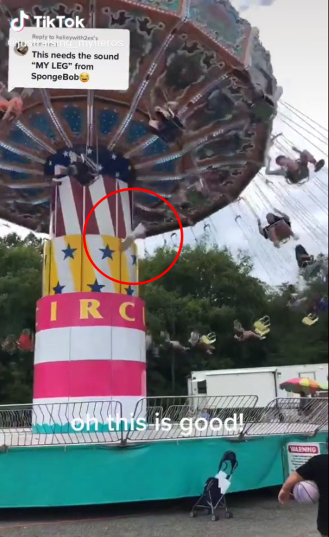 dam dong hot hoang khi mot cai chan vang ra tu vong du quay1