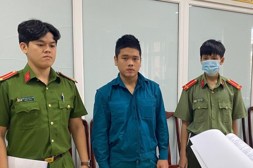 thua thien hue khoi to doi tuong lap facebook ao lua dao hon 1 3 ty dong thua thien hue khoi to doi tuong lap facebook ao lua dao hon 1 3 ty dong