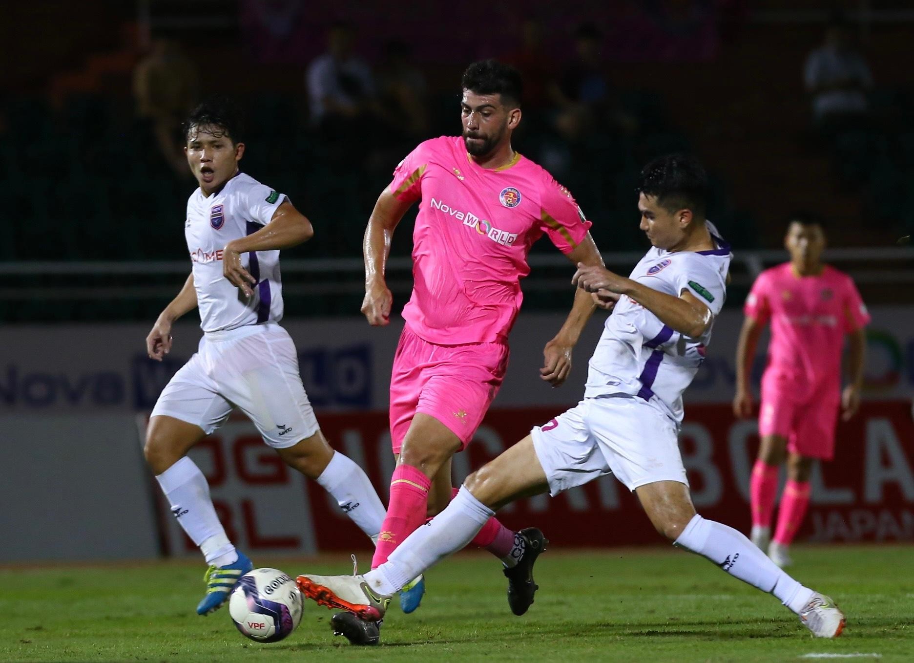thang binh duong 2 1 sai gon fc van rot hang thang binh duong 2 1 sai gon fc van rot hang