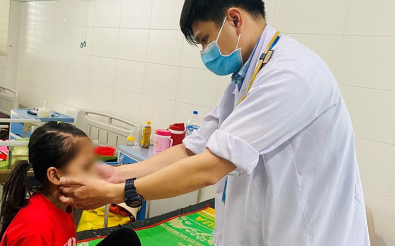 tin tuc doi song ngay 2111 be gai 8 tuoi mac sot xuat huyet dengue the nao1 tin tuc doi song ngay 2111 be gai 8 tuoi mac sot xuat huyet dengue the nao1