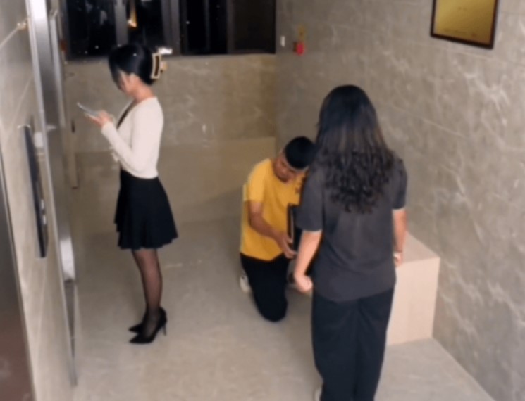 thanh nien bi ban gai danh tui bui vi hanh dong kho chap nhan trong luc cau hon thanh nien bi ban gai danh tui bui vi hanh dong kho chap nhan trong luc cau hon