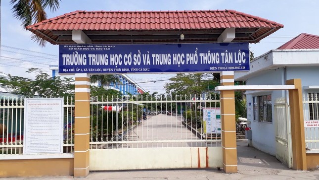 ca mau mot truong hoc tra lai hon 100 trieu dong tien thu sai quy dinh cho phu huynh ca mau mot truong hoc tra lai hon 100 trieu dong tien thu sai quy dinh cho phu huynh
