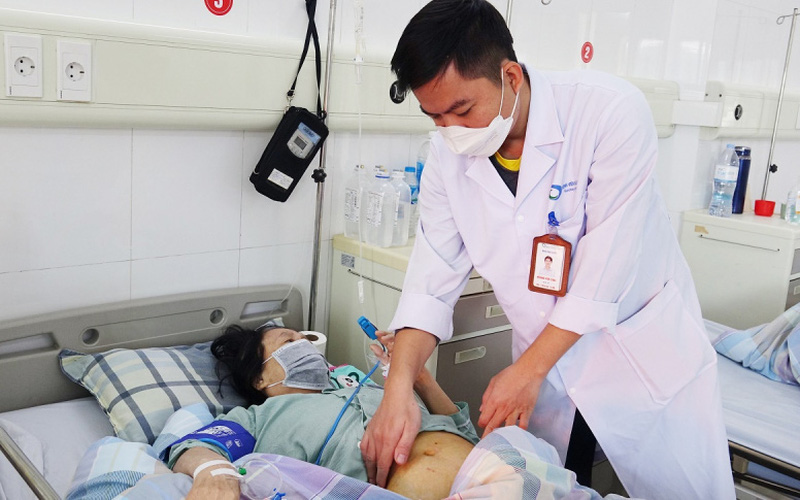 in tuc doi song ngay 2512 nguoi phu nu mac sot xuat huyet gap bien chung ton thuong gan3 in tuc doi song ngay 2512 nguoi phu nu mac sot xuat huyet gap bien chung ton thuong gan3