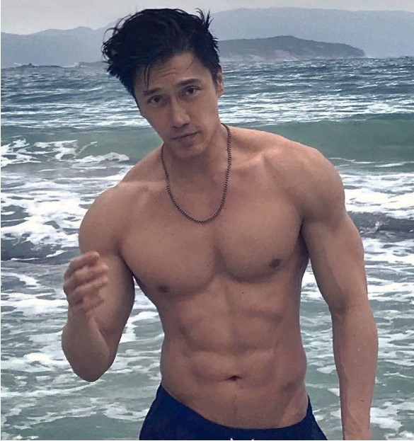 nguoi dan ong tung noi nhu con vi so huu nhan sac tre trung kho tin o tuoi 51 hien ra sao2 nguoi dan ong tung noi nhu con vi so huu nhan sac tre trung kho tin o tuoi 51 hien ra sao2