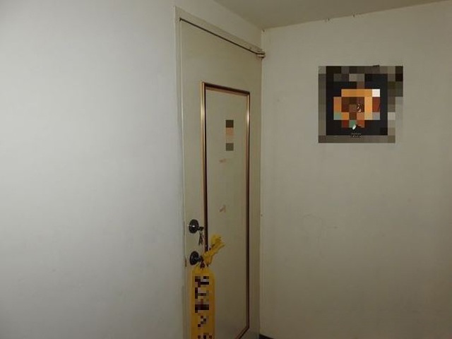 doi vo chong mai khong tra tien nha chu tro bun run tay chan khi den kiem tra