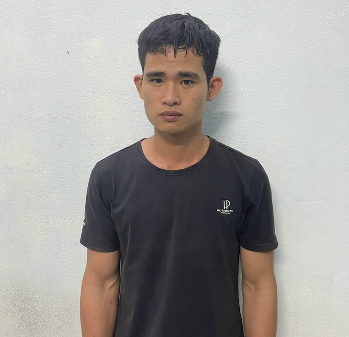 bat nam thanh nien tong trong thuong cong an khi bi dung xe kiem tra bat nam thanh nien tong trong thuong cong an khi bi dung xe kiem tra