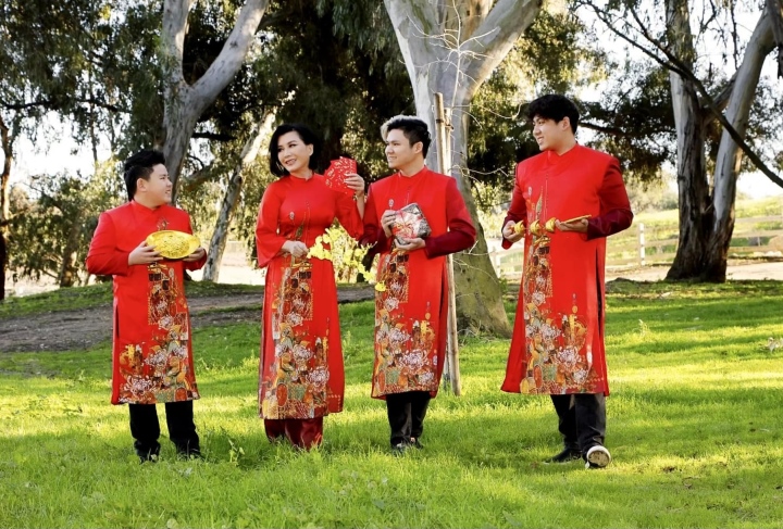 sao viet o nuoc ngoai ron rang don tet nguyen dan quy mao 202310 sao viet o nuoc ngoai ron rang don tet nguyen dan quy mao 202310