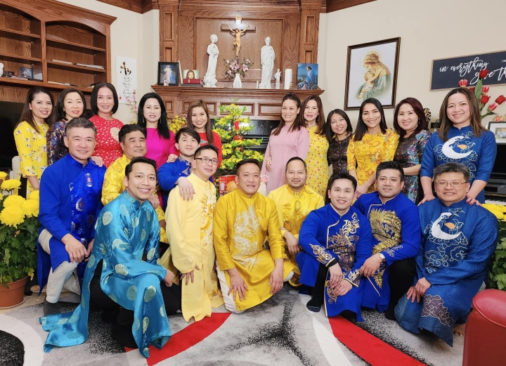sao viet o nuoc ngoai ron rang don tet nguyen dan quy mao 20236 sao viet o nuoc ngoai ron rang don tet nguyen dan quy mao 20236