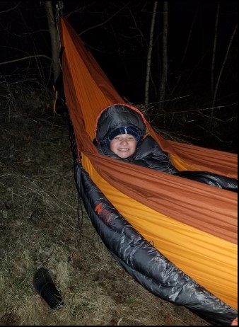 be trai ngu ngoai troi 1000 dem lien tiep bi tai nan gay co tay van khong vao nha1