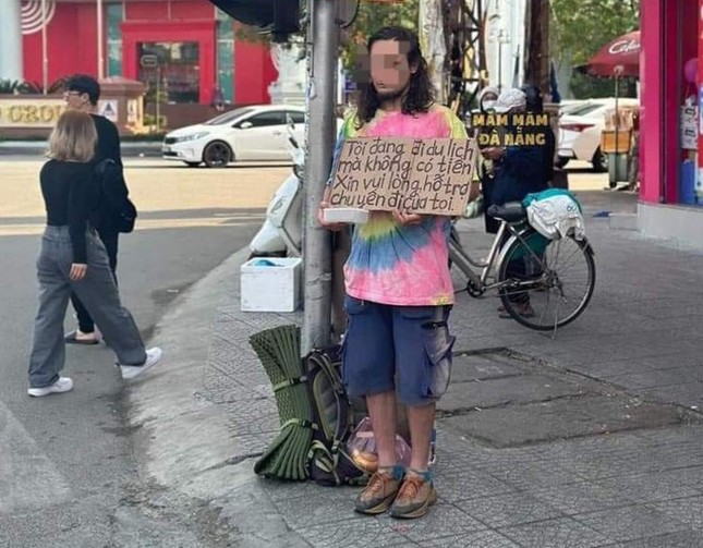da nang xac minh viec du khach nuoc ngoai cam bien xin tien tren duong pho da nang xac minh viec du khach nuoc ngoai cam bien xin tien tren duong pho