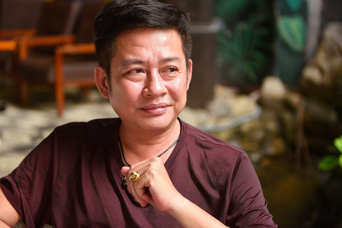 nghe si hai tan beo bat tinh sau cu nga cau thang lung bi ton thuong nang nghe si hai tan beo bat tinh sau cu nga cau thang lung bi ton thuong nang