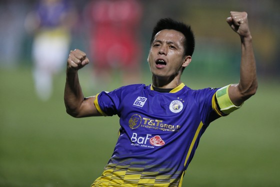van quyet lap cu dup ha noi fc gianh lai ngoi dau bang v league van quyet lap cu dup ha noi fc gianh lai ngoi dau bang v league