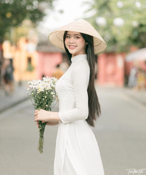 nhan sac trong veo cua hoa khoi bong chuyen tham du miss world vietnam 20232 nhan sac trong veo cua hoa khoi bong chuyen tham du miss world vietnam 20232