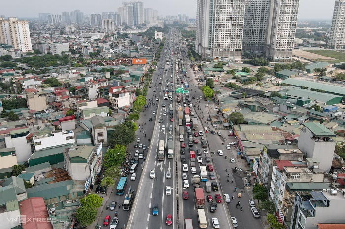 nguoi dan ve que nghi le 304 15 nhieu noi o ha noi va tphcm un tac keo dai9