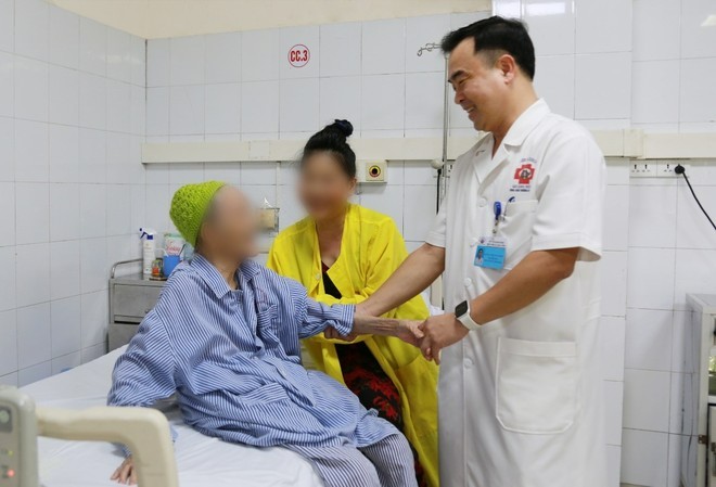 tin tuc doi song moi nhat ngay 1952023 nguoi dan ong bi ung thu than duoc phau thuat bang robot1 tin tuc doi song moi nhat ngay 1952023 nguoi dan ong bi ung thu than duoc phau thuat bang robot1