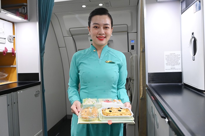 chuyen bay dac biet cua vietnam airlines voi phi hanh doan nhi11 chuyen bay dac biet cua vietnam airlines voi phi hanh doan nhi11