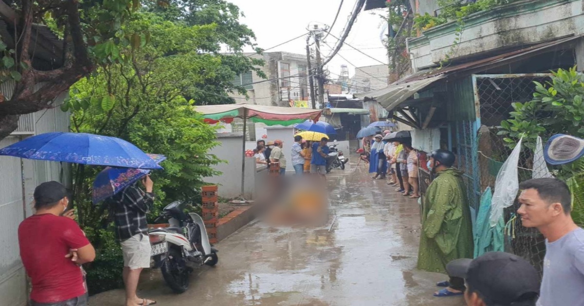 phat hien nam cong nhan tu vong tren con hem tai tphcm