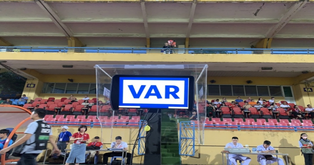 tran dau giua ha noi fc va clb hai phong tren san hang day co var tran dau giua ha noi fc va clb hai phong tren san hang day co var