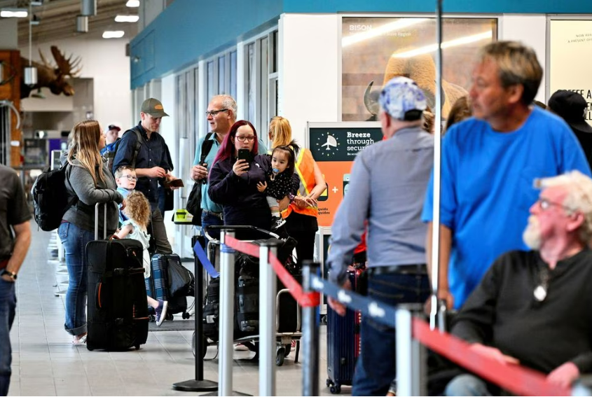 chay rung tai canada 20000 nguoi dan phai so tan3 chay rung tai canada 20000 nguoi dan phai so tan3