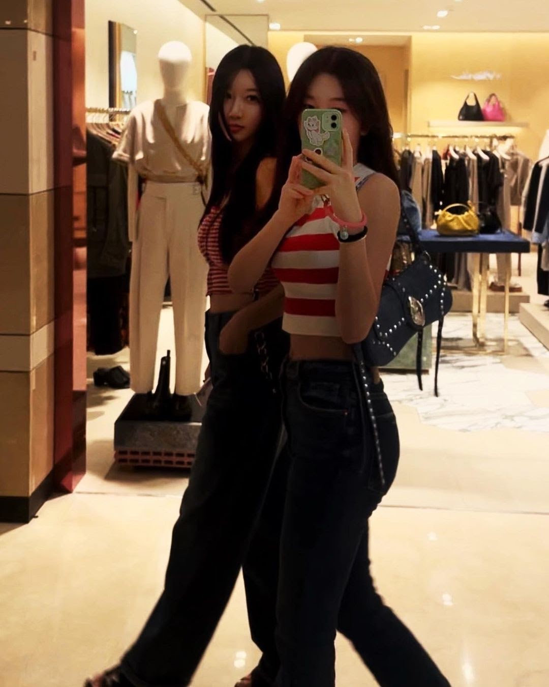 nguoi phu nu 50 tuoi gay sot voi ngoai hinh tre nhu gai doi muoi2