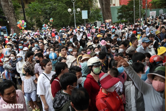 hang nghin nguoi den thao cam vien sai gon tham quan trong ngay 291 hang nghin nguoi den thao cam vien sai gon tham quan trong ngay 291