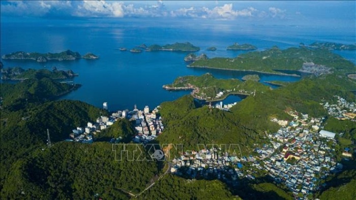 ve dep nen tho lam say dam long nguoi cua di san the gioi vinh ha long quan dao cat ba1