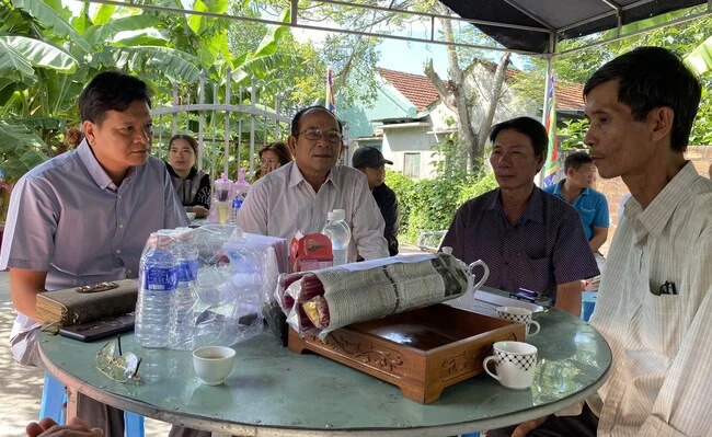 hoc sinh lop 1 o binh dinh bi dien giat tu vong2 hoc sinh lop 1 o binh dinh bi dien giat tu vong2