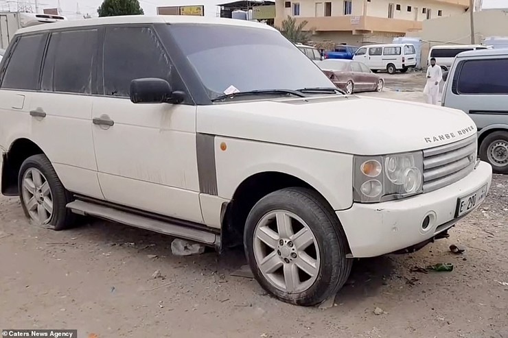 kham pha nghia dia sieu xe khong lo o dubai o to phien ban gioi han cung bi bo roi10 kham pha nghia dia sieu xe khong lo o dubai o to phien ban gioi han cung bi bo roi10