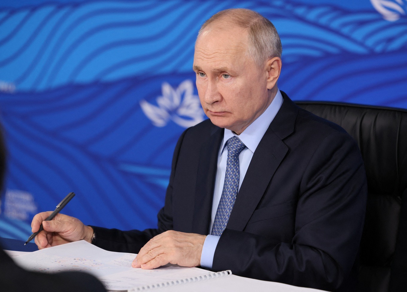 tong thong putin neu 2 kich ban khien nga co the su dung vu khi hat nhan11 tong thong putin neu 2 kich ban khien nga co the su dung vu khi hat nhan11