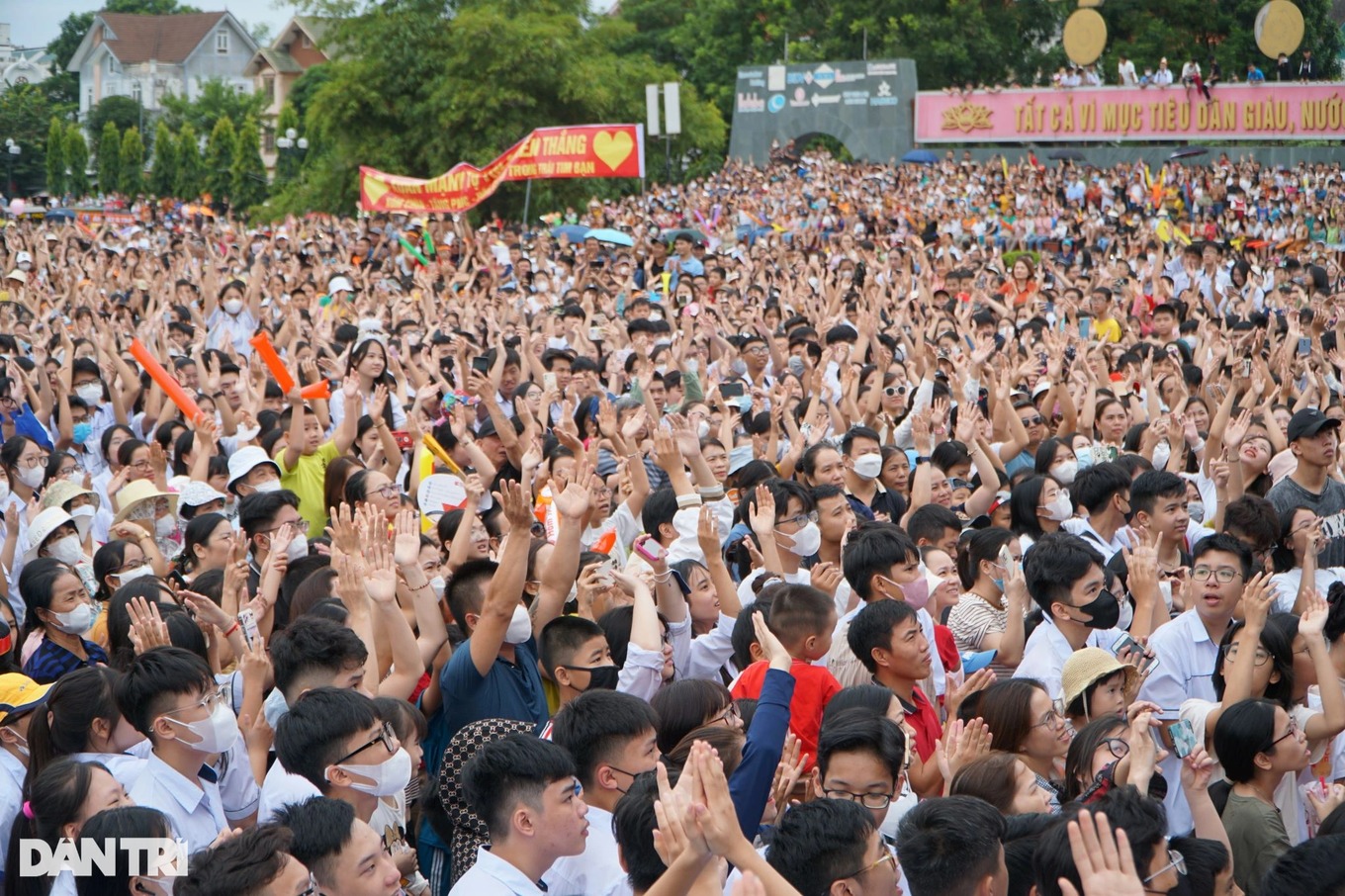 duong len dinh olympia 2023 bo quan quan le xuan manh dan con dieu gi truoc ngay thi2 duong len dinh olympia 2023 bo quan quan le xuan manh dan con dieu gi truoc ngay thi2