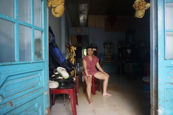 tranh thu nuoc rut nguoi dan da nang tat bat don dep nha cua11 tranh thu nuoc rut nguoi dan da nang tat bat don dep nha cua11